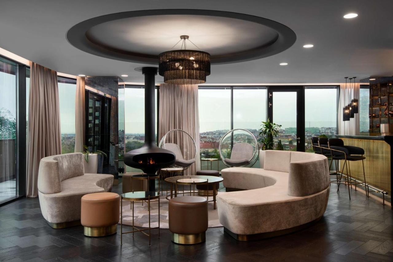 Hyatt Regency Sofia Hotel Eksteriør billede The Sky Bar
